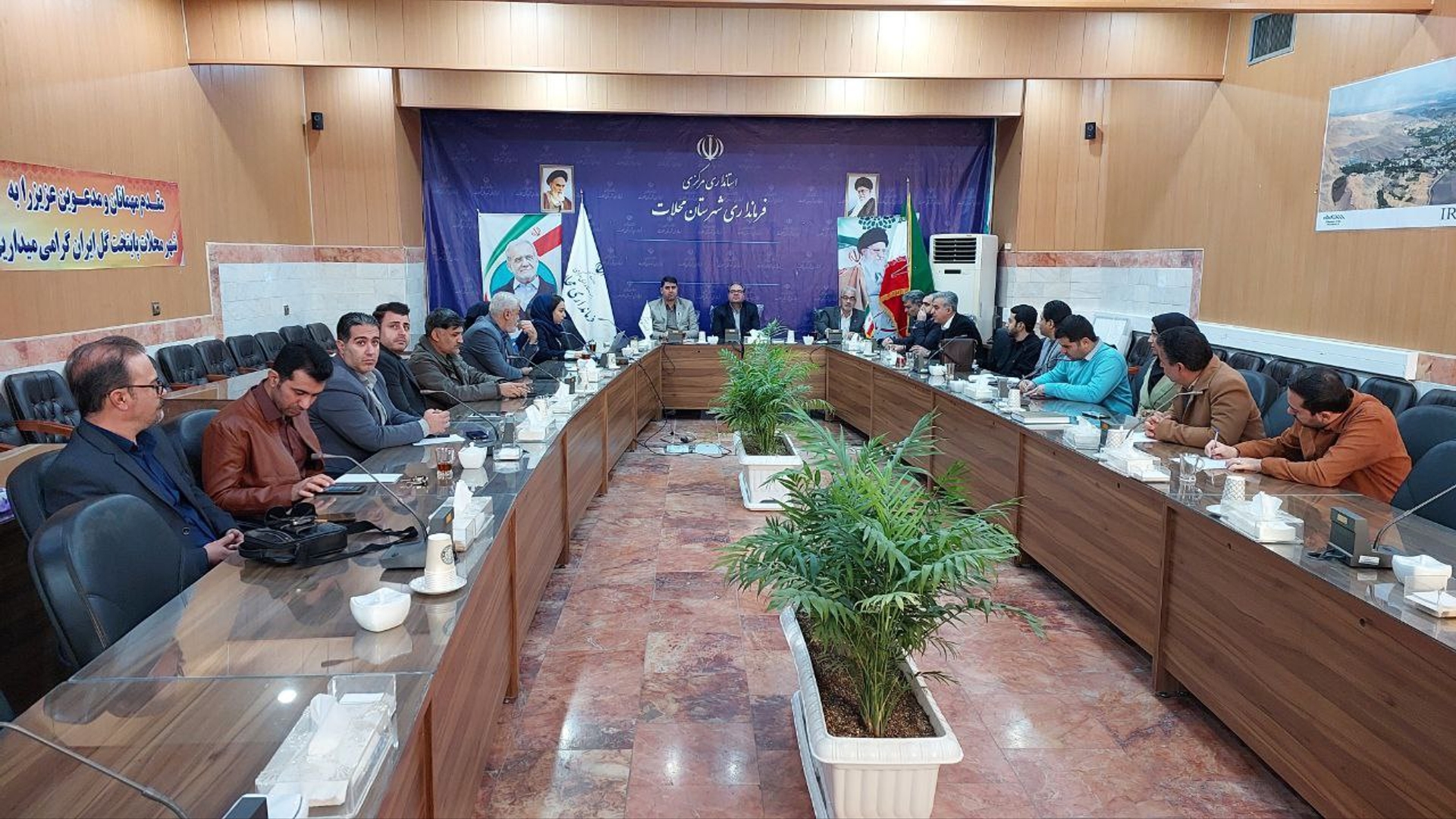 پایش عملکرد ادارات شهرستان محلات در راستای تحقق شعار مجمع سلامت سال