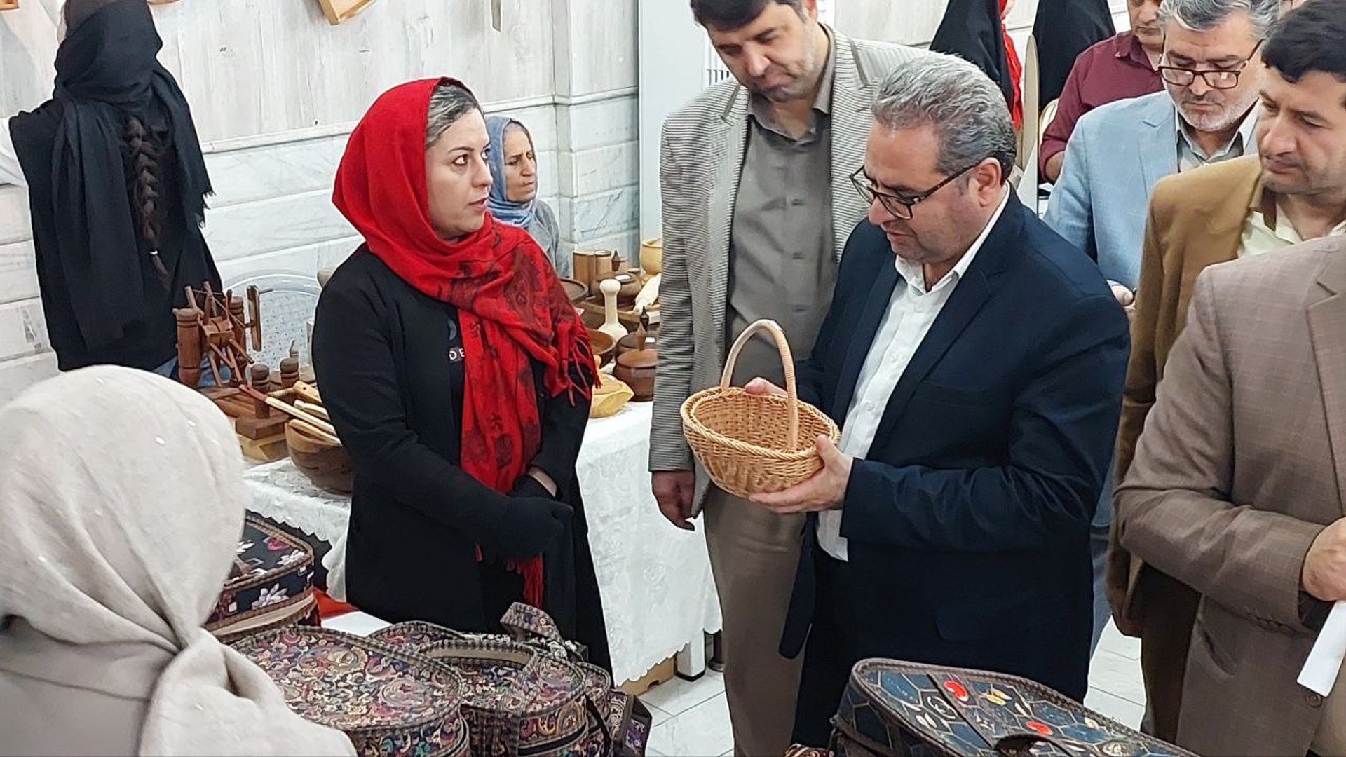 افتتاح نمایشگاه بزرگ دست‌آفریده‌های بانوان محلات