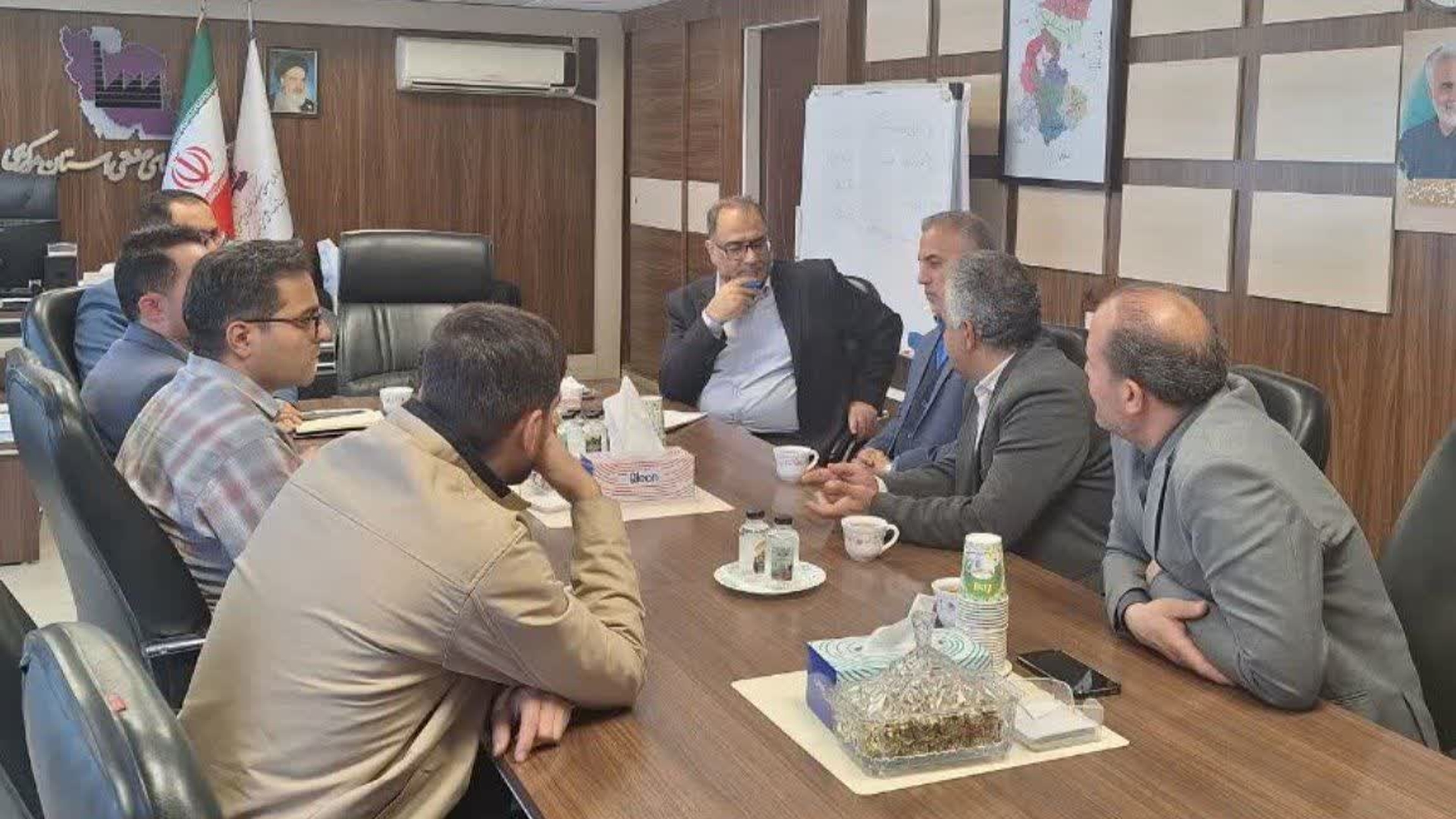 🔘 پیگیری توسعه ناحیه صنعتی خنداب در دیدار فرماندار شهرستان خنداب با مدیرعامل شرکت شهرک‌های صنعتی استان