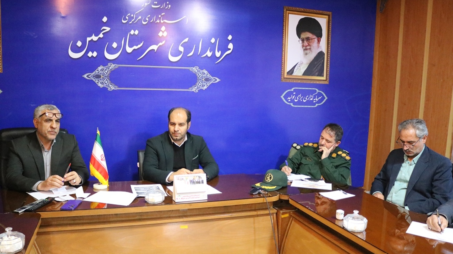 نشست هماهنگی تشکیل شبکه محله محور در شهرستان خمین برگزار شد