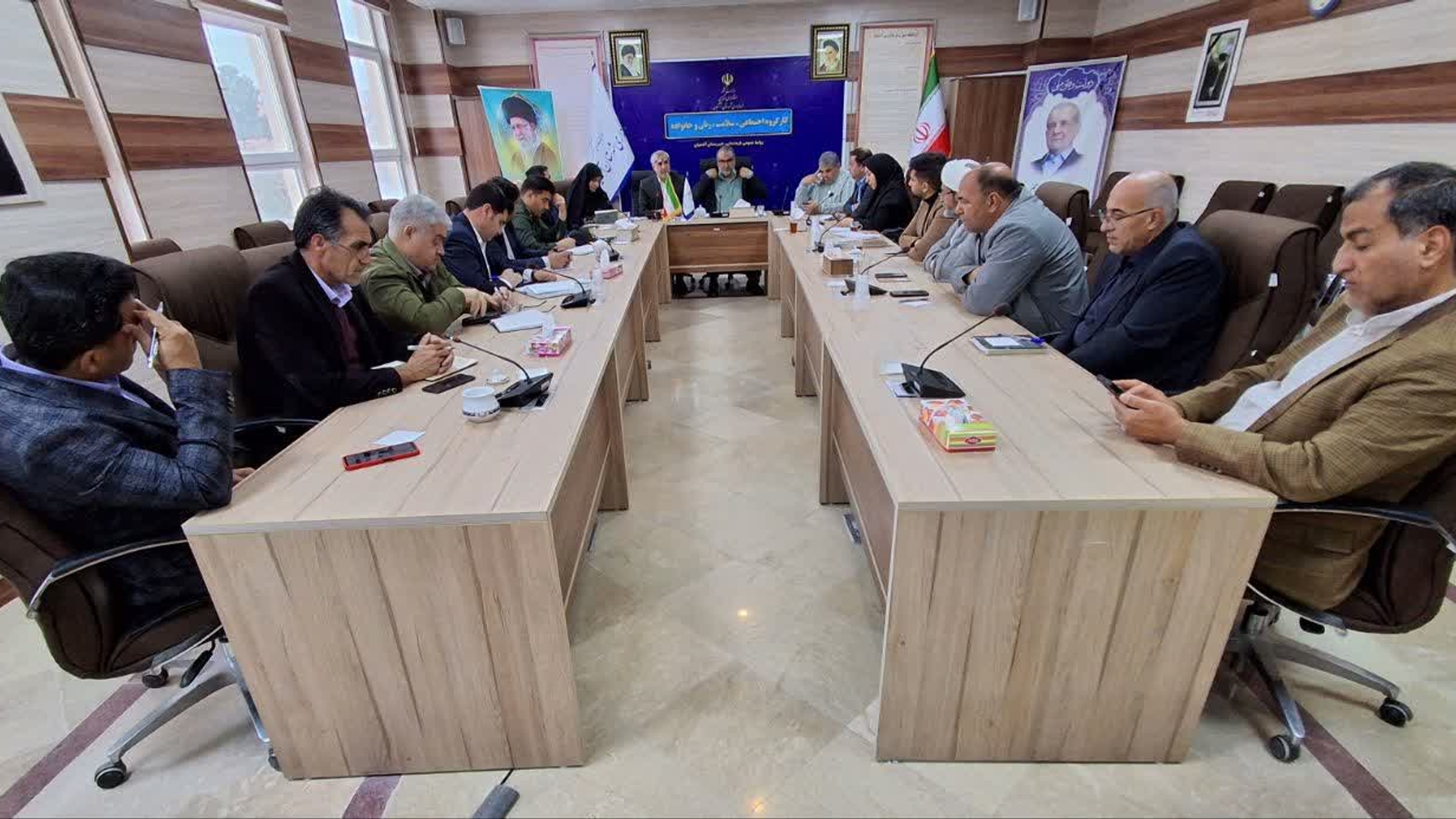 هشتمین نشست مشترک شورای اجتماعی و کارگروه تخصصی فرهنگی، اجتماعی، سلامت، زنان و خانواده شهرستان آشتیان برگزار شد.