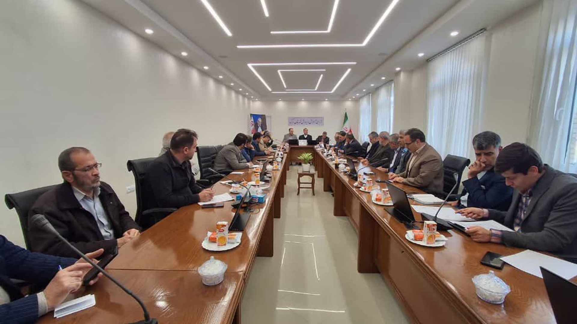 جلسه شورای آموزش و پرورش شهرستان اراک به ریاست عبدالرضا حاجی‌علی‌بیگی فرماندار اراک برگزار شد