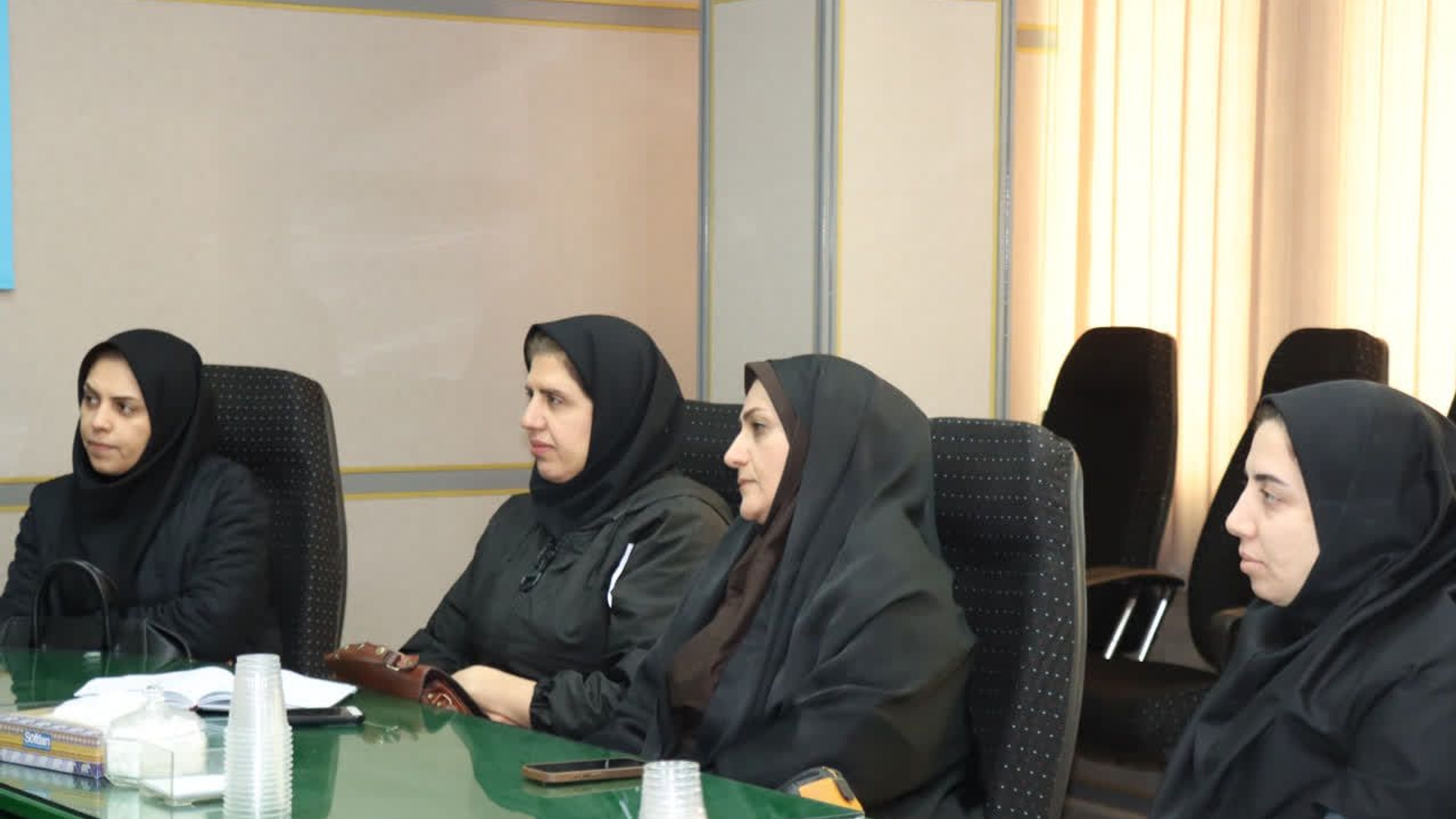 بررسی مسائل هویتی و ارتقای خدمات ثبت احوال در سطح شهرستان