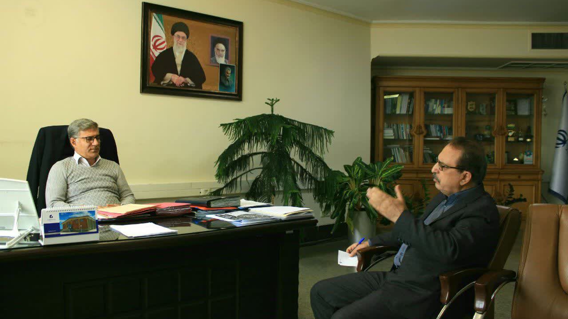 دیدار معاون سیاسی، امنیتی و اجتماعی استانداری مرکزی با مدیرکل هلال احمر استان