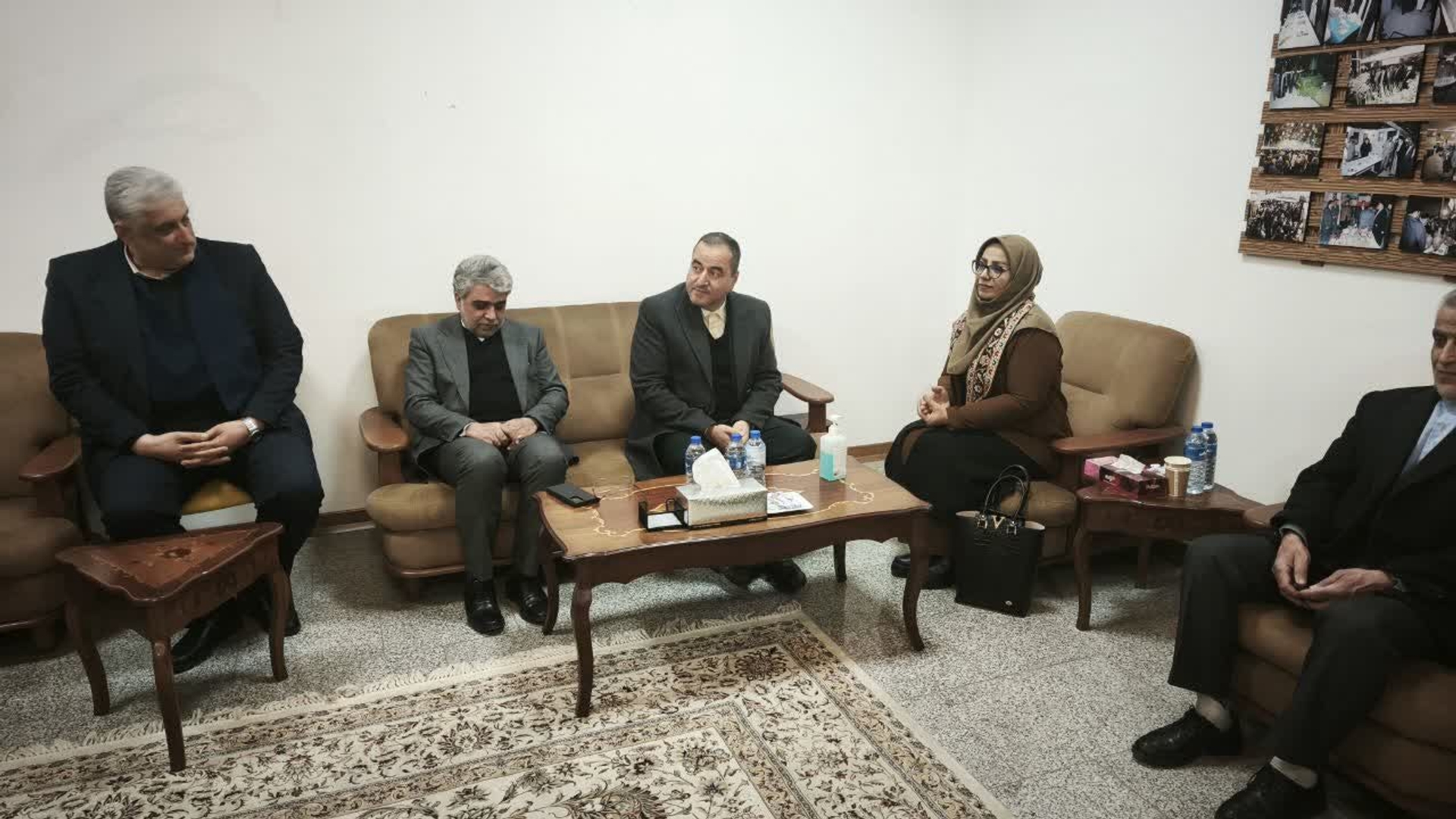 عبدالرضا حاجی علی‌بیگی فرماندار شهرستان اراک، 2000 بافنده فرش در ۹۰۰ کارگاه بافندگی در روستای جیریا اشتغال دارند