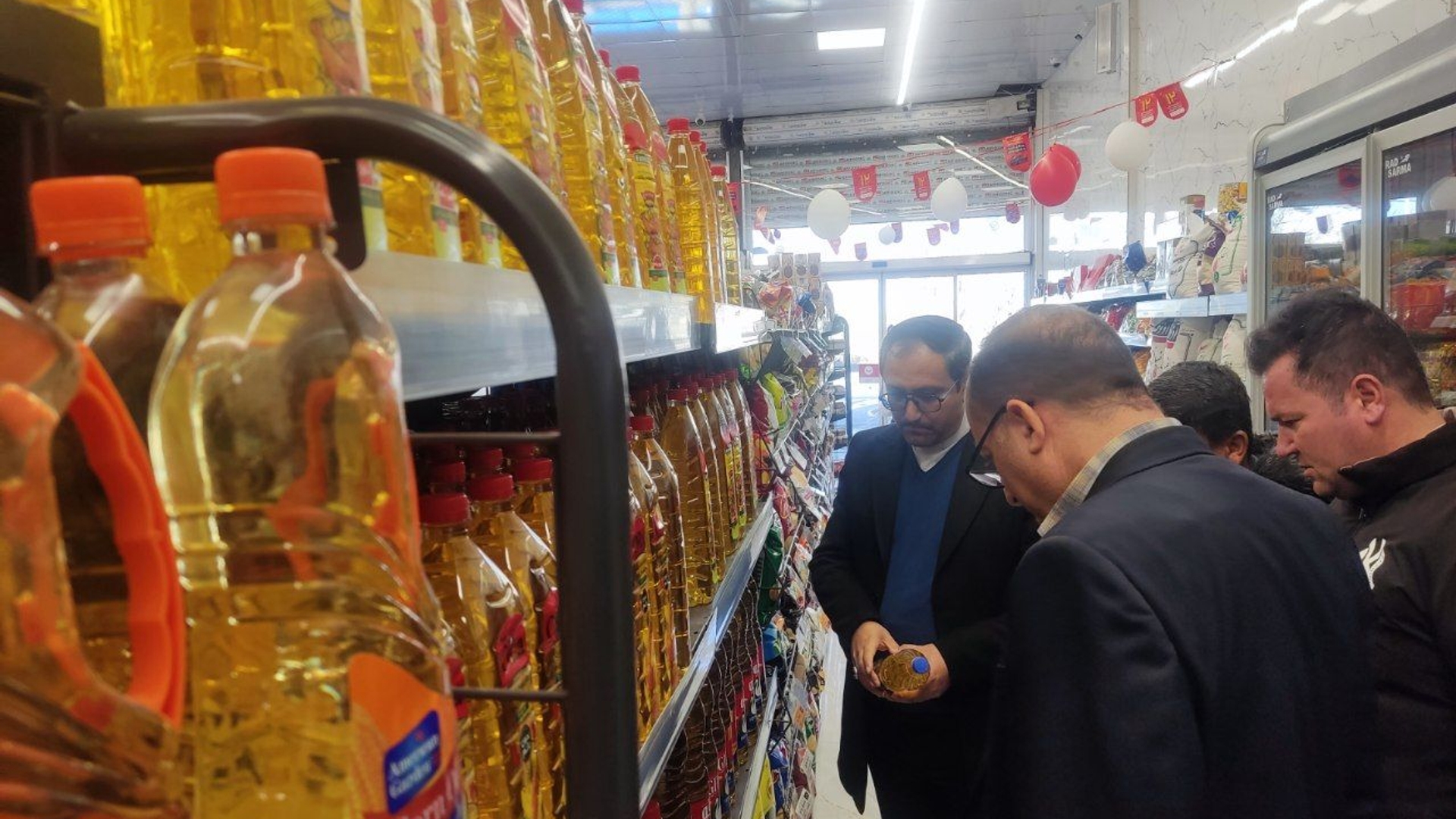 🔘 بازدید فرماندار شهرستان خنداب از برخی اصناف شهرستان