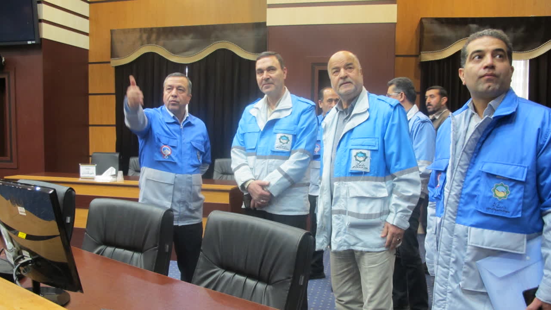 بازدید مدیرکل مدیریت بحران استان سمنان از استان مرکزی در راستای ارزیابی مدیریت بحران

در راستای بازرسی و ارزیابی عملکرد استان‌ها در حوزه مدیریت بحران، مدیرکل مدیریت بحران استان سمنان به همراه کارشناسان این اداره‌کل از اداره‌کل مدیریت بحران استان مرکزی بازدید کردند.

یکشنبه ۵ بهمن ۱۴۰۴