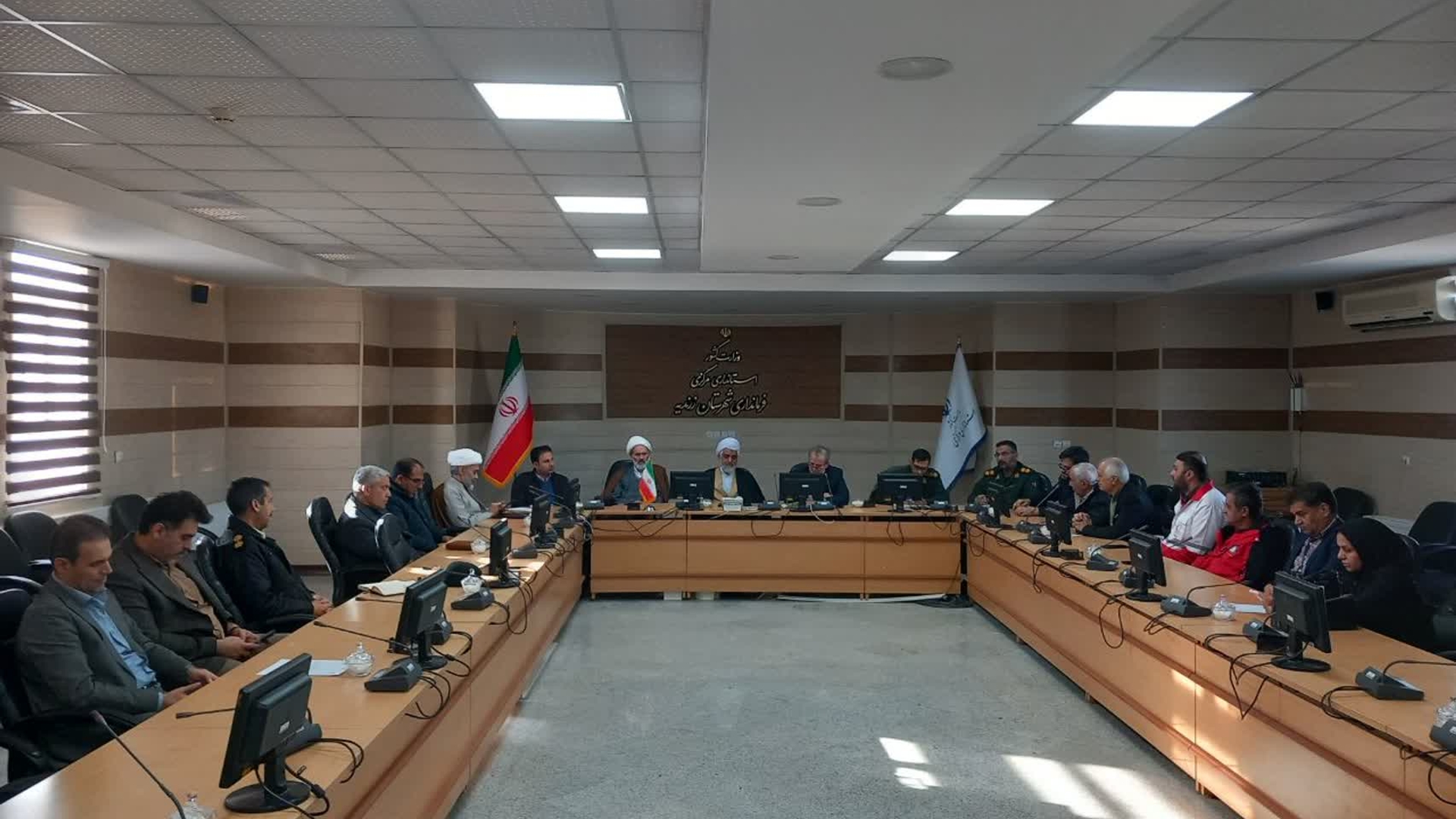 برگزاری جلسه هماهنگی مراسم پرفیض اعتکاف در شهرستان زرندیه