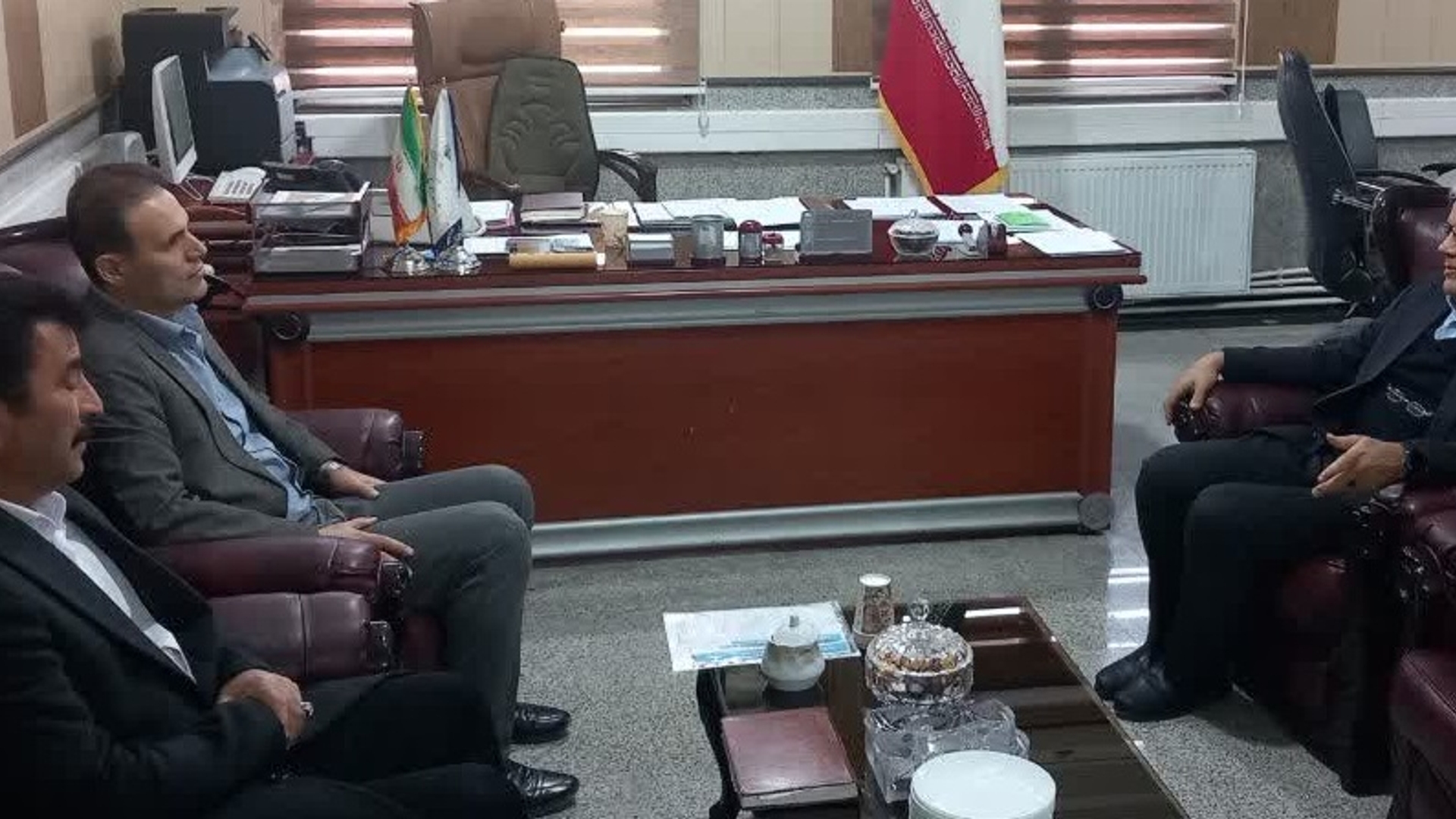 دیدار شهردار و رئیس شورای اسلامی زاویه با فرماندار شهرستان زرندیه