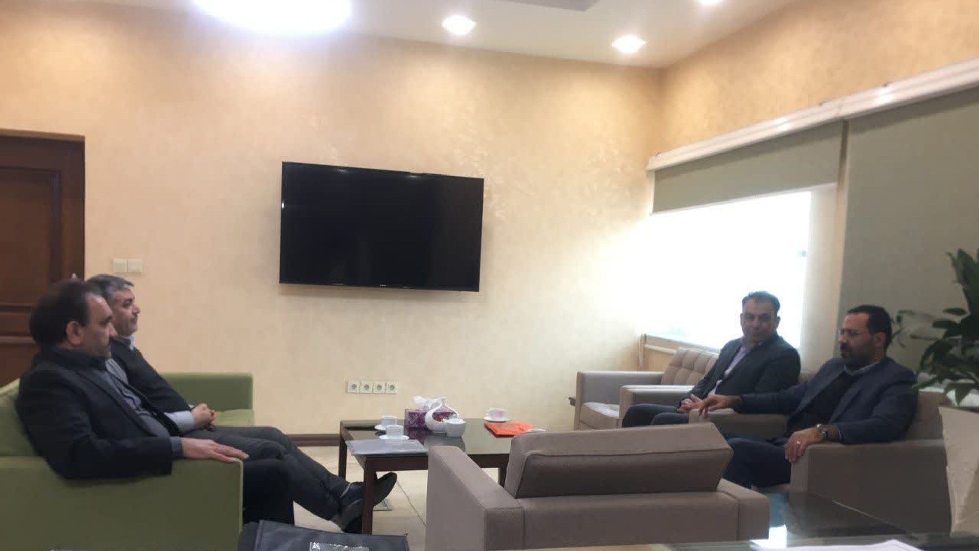 دیدار مدیرکل پدافند غیرعامل استان با شهردار محلات و بازدید از زیرساخت‌های سایبری شهرداری