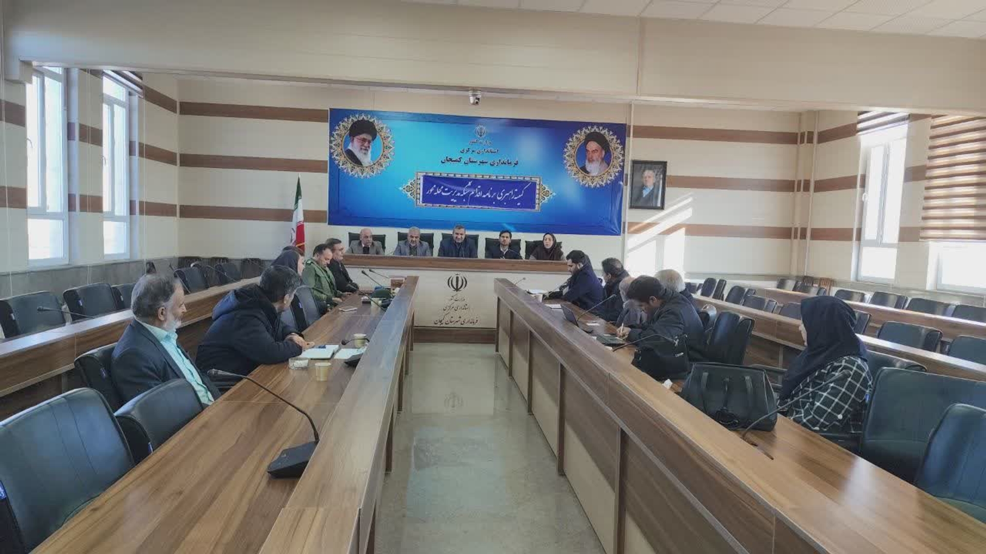 🔻برگزاری جلسه کارگروه اقدام مشترک محله‌محور شهرستان کمیجان به ریاست فرماندار