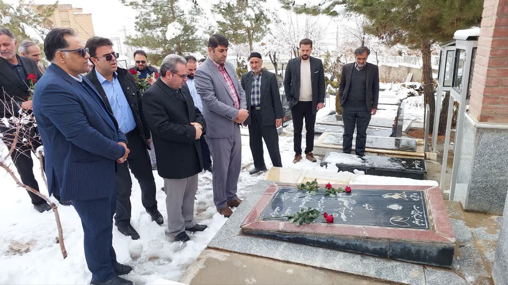 برگزاری جشن انقلاب و ولادت حضرت ولی‌عصر(عج) در روستای بزیجان