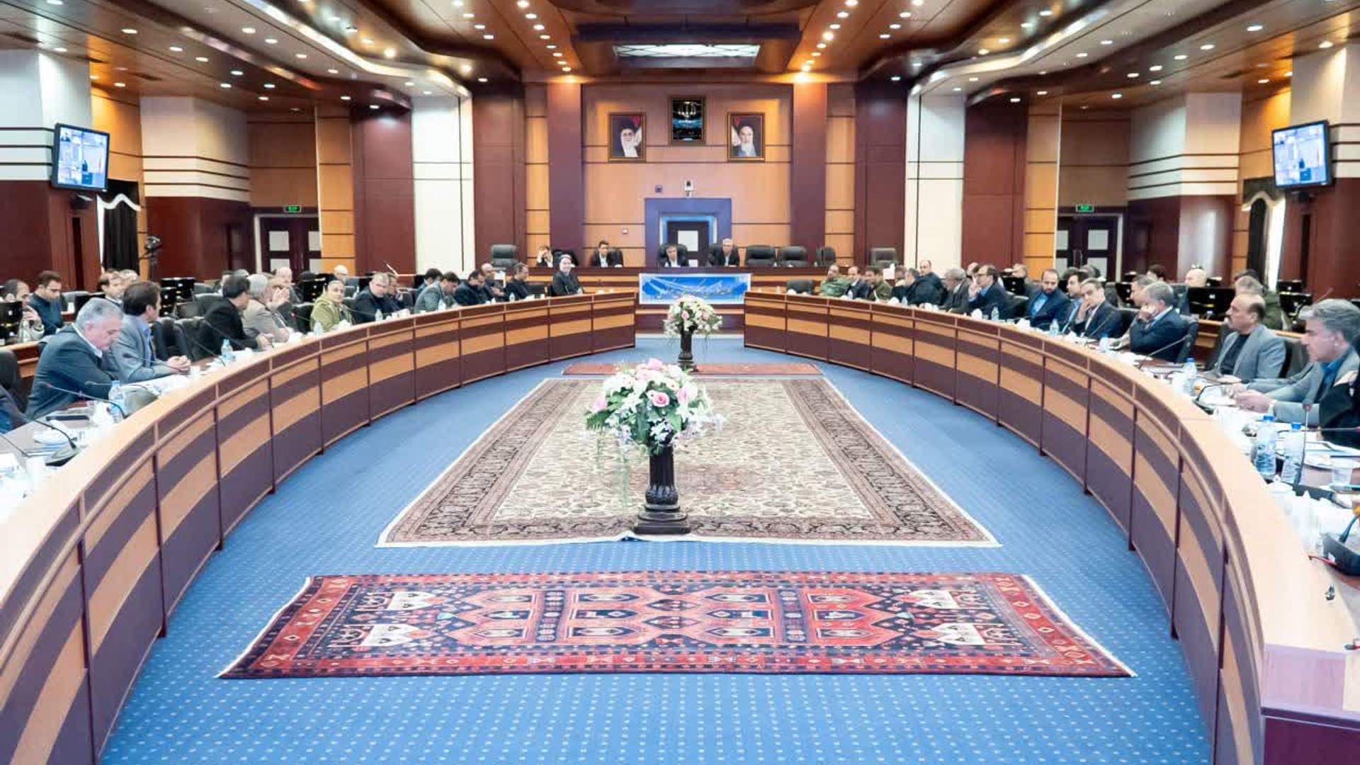 بررسی آخرین وضعیت پروژه‌های نهضت ملی مسکن در استان مرکزی