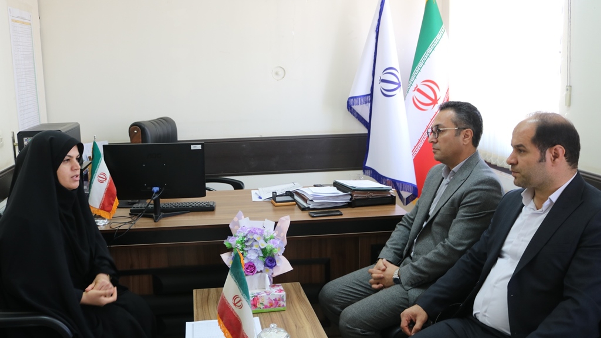 فرماندار از بخشداری کمره شهرستان خمین بازدید کرد