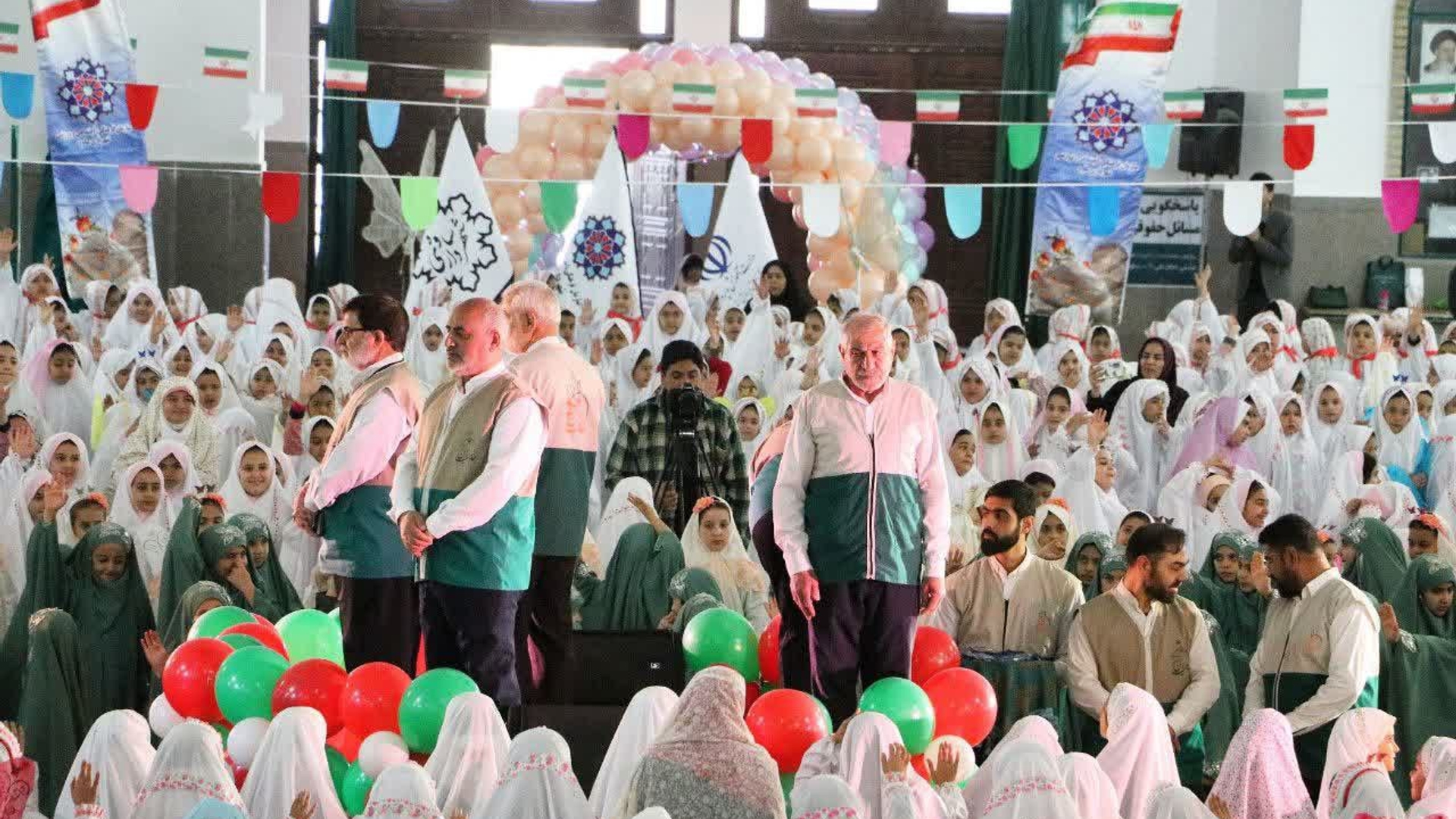 مصلی ساوه، میزبان ۲۵۰۰ لبخند آسمانی