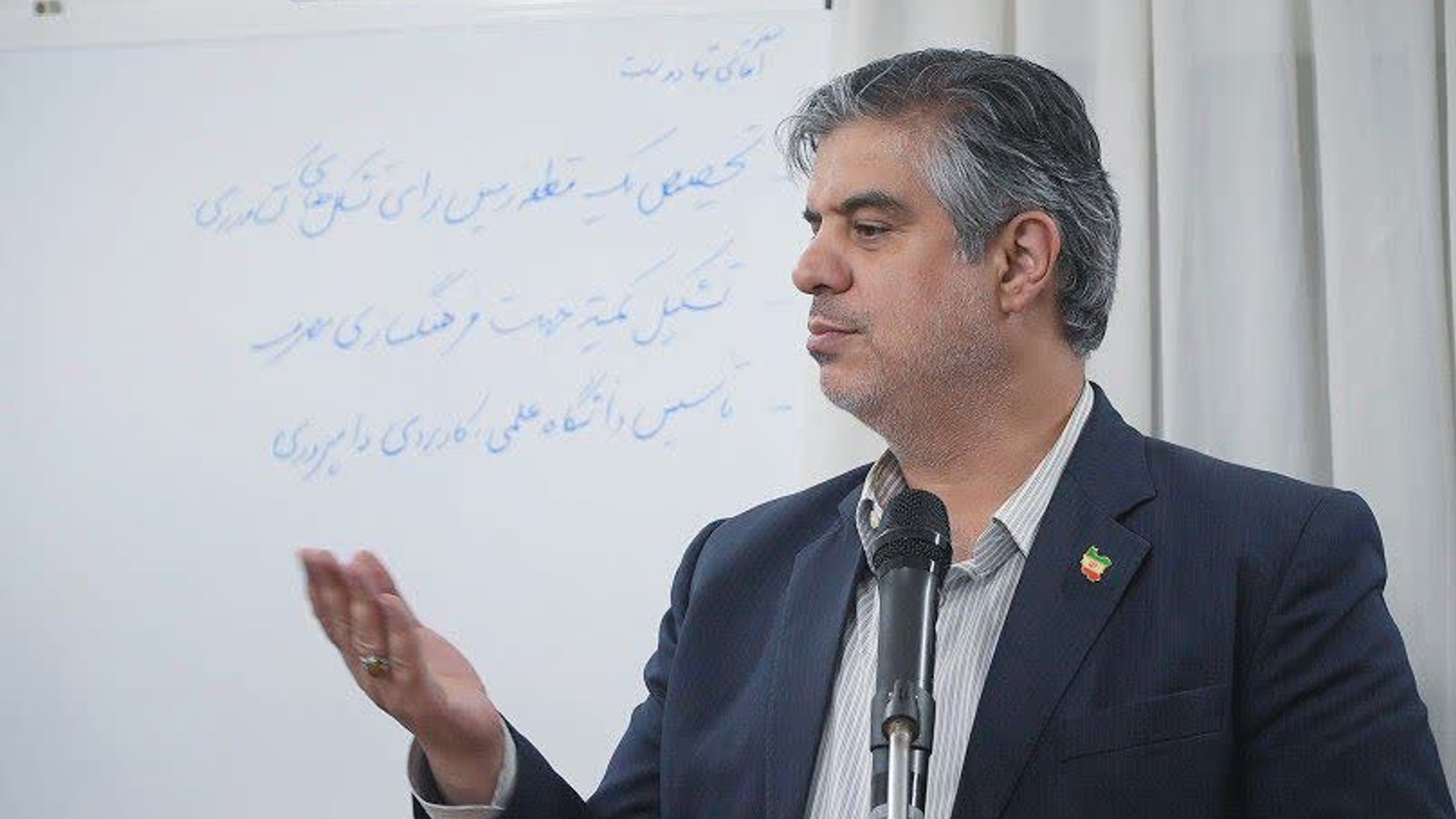 عبور از شرایط اقتصادی با هم‌افزایی دستگاه‌ها و تولیدکنندگان امکان‌پذیر است