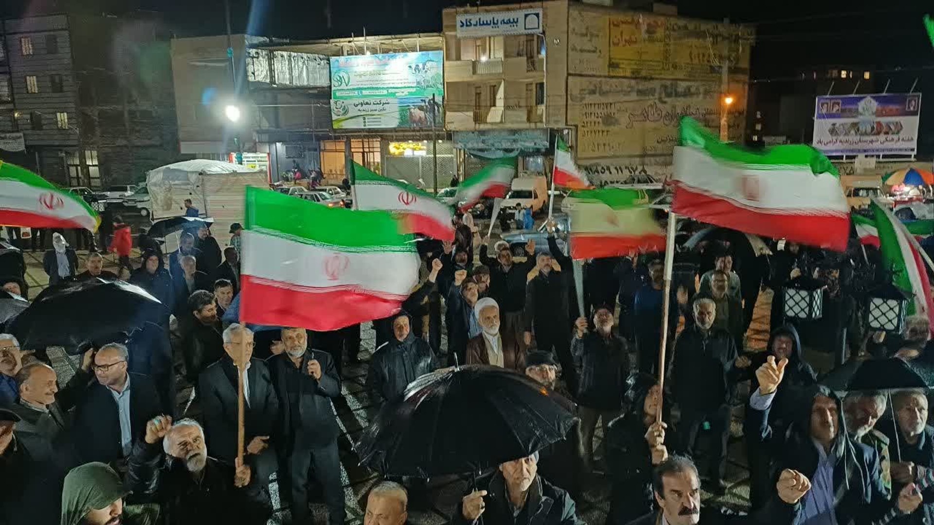 اجتماع بزرگ مردمی در میدان امام حسین (ع) شهر مامونیه؛ نمایش اقتدار و عزت ایران اسلامی