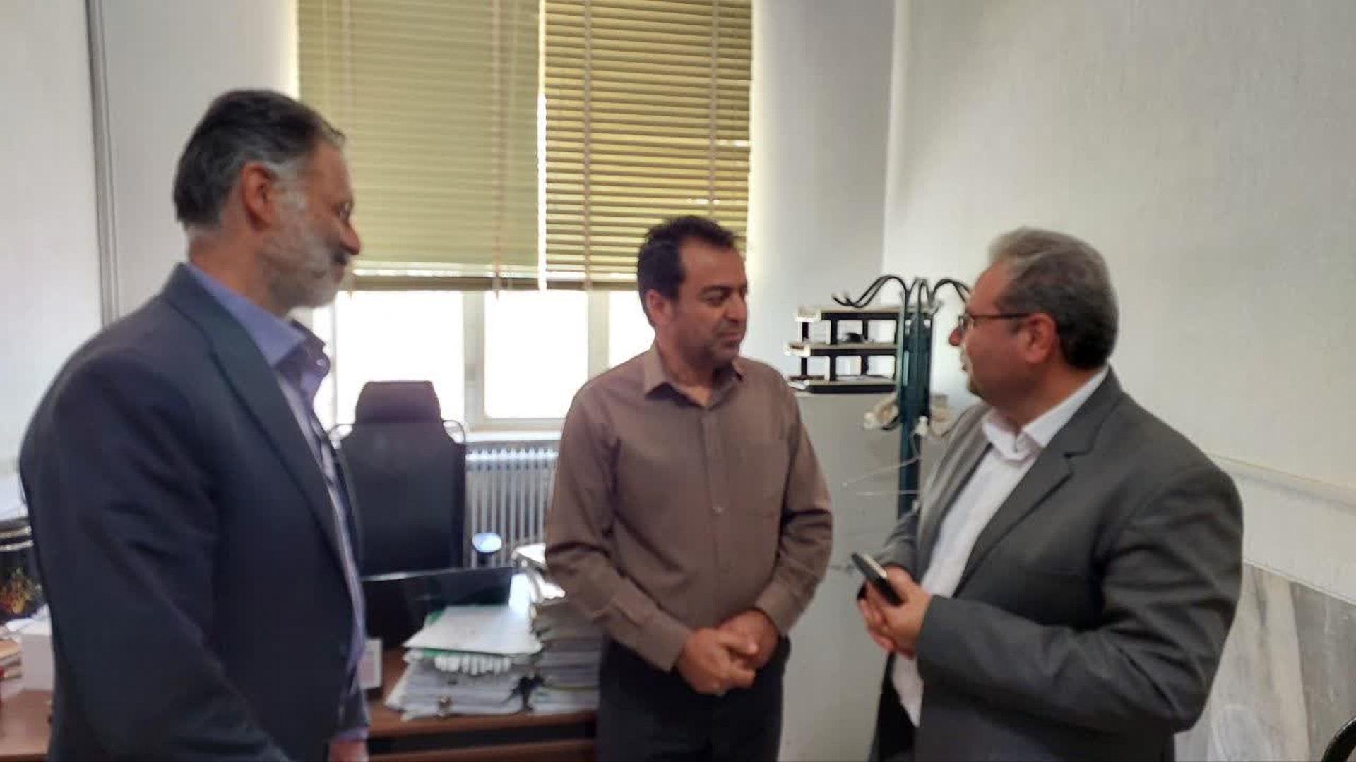 بازدید فرماندار شهرستان محلات از اداره جهاد کشاورزی شهرستان