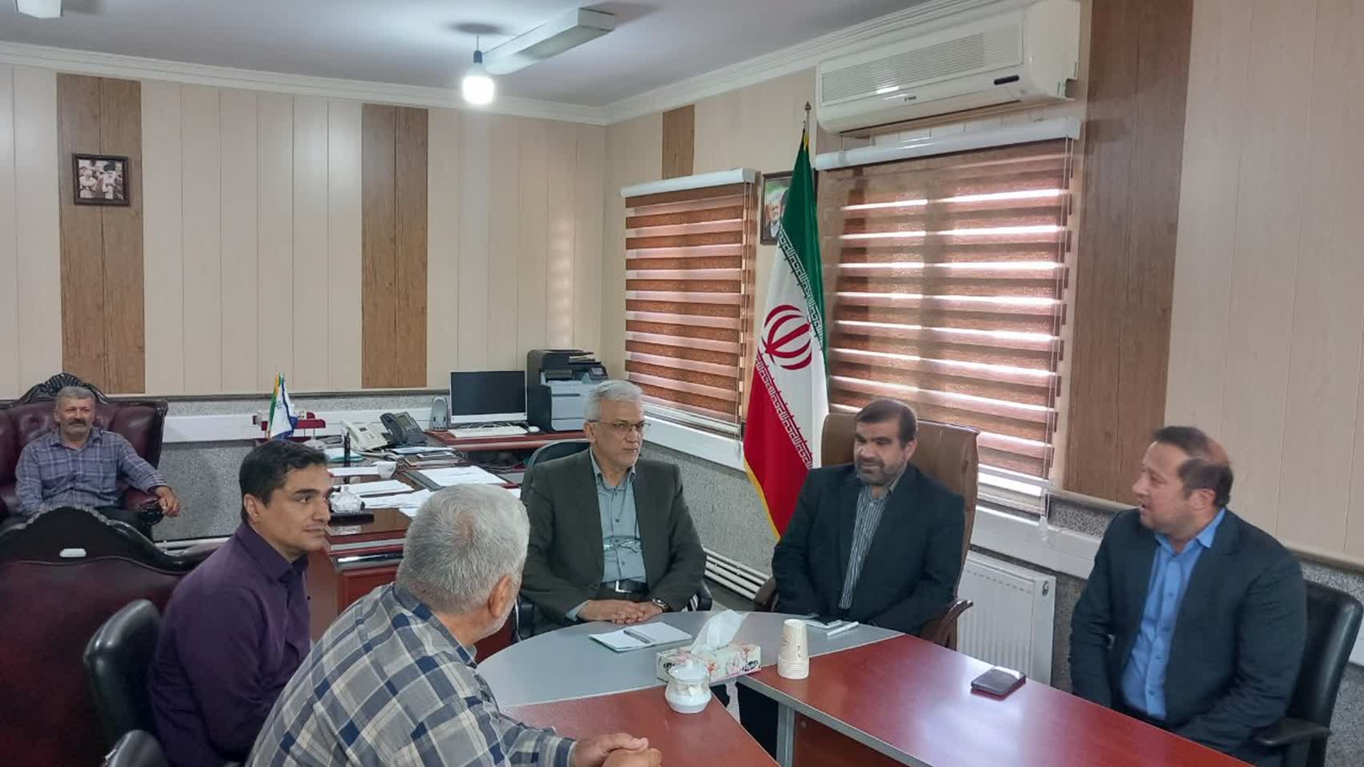 مشکلات آب شرب و راه دسترسی روستای فرج‌آباد در فرمانداری زرندیه بررسی شد