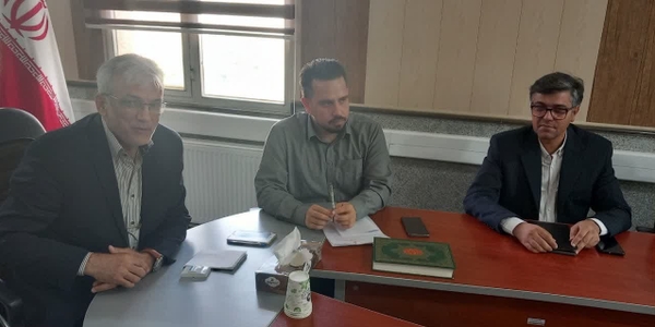 برگزاری جلسه هماهنگی احداث نیروگاه خورشیدی در شهرستان زرندیه