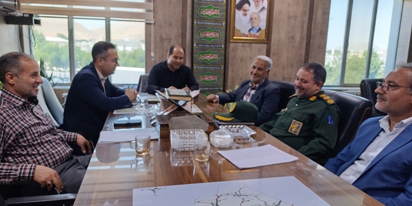 نشست پیگیری مسائل و مشکلات پروژه های عمرانی شهرداری خمین برگزار شد