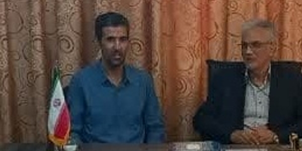 تجلیل سرپرست فرمانداری زرندیه از کارکنان اداره بهزیستی