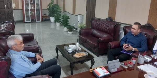 بررسی مسائل دامپزشکی و شهرک‌های صنعتی در دیدار صبحگاهی مدیران با سرپرست فرمانداری زرندیه