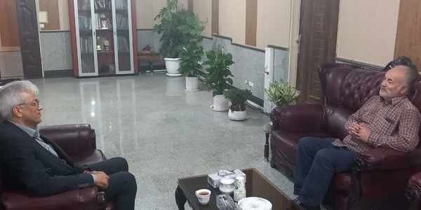 گفتگو درباره سند زمین پست برق ۶۳ کیلو وات شهر خشکرود در فرمانداری زرندیه