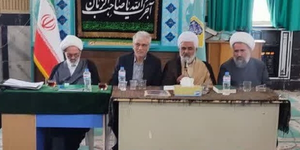 گرامیداشت سالروز اقامه اولین نماز جمعه در جلسه شورای فرهنگ عمومی زرندیه
