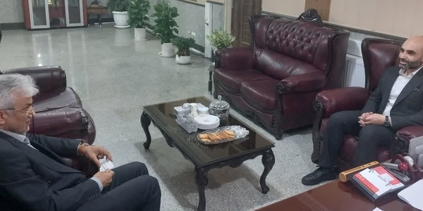 گفتگو درباره مشکلات و ظرفیت‌های شرکت دارویی کیمیا کالای رازی در دیدار با سرپرست فرمانداری زرندیه