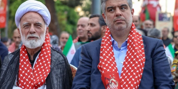 نماینده ولی‌فقیه و استاندار مرکزی از حضور مردم در آیین روز مقاومت اراک تقدیر کردند