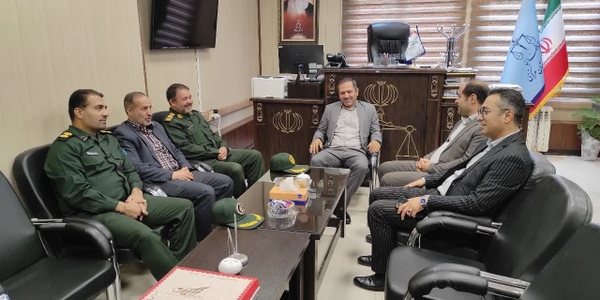 فرماندار ، فرمانده ناحیه مقاومت بسیج و معاونین فرماندار با رئیس جدید دادگستری دیدار کردند