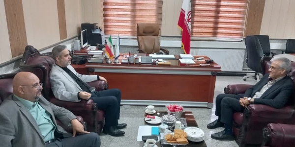 سفر ناصر فخاری به زرندیه برای بررسی استقرار یکپارچه ادارات و ارتقای نمایندگی‌ها