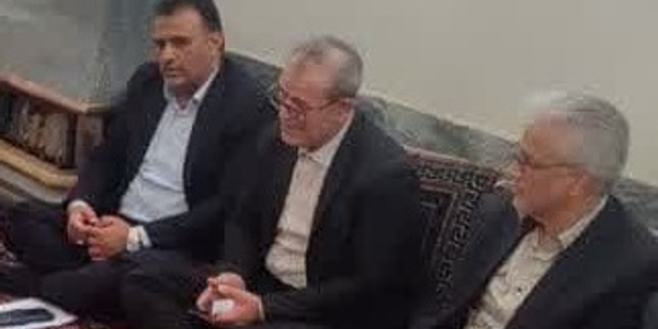 مهدی احمدی مشکلات مخابرات و آب شرب روستای کوشکک را بررسی کرد