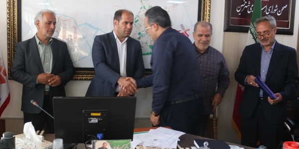 آئین تجلیل از خبرنگاران و اصحاب رسانه شهرستان خمین برگزار شد