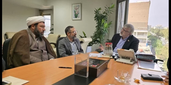 پیگیری مطالبات مهم شهرداری‌های ساوه و زرندیه در دیدار با معاون سازمان شهرداری‌ها و دهیاری‌ها