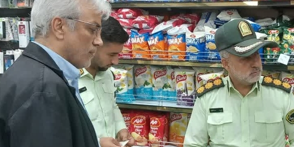 مهدی احمدی با همراهی مدیران ادارات از مجتمع‌های خدماتی محورهای مواصلاتی زرندیه بازدید کرد