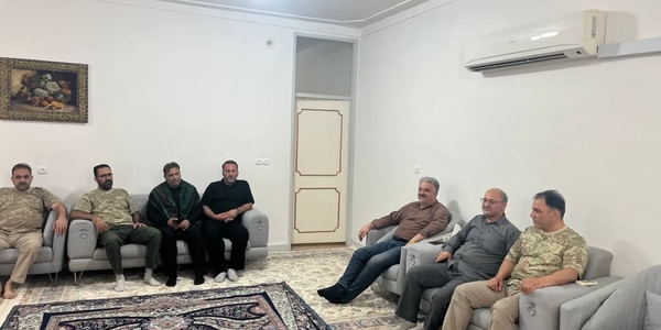 نشست صمیمی مدیر کل پدافند غیرعامل و رئیس ستاد اربعین استان در مهران با شورای شهر وشهرداری دلیجان