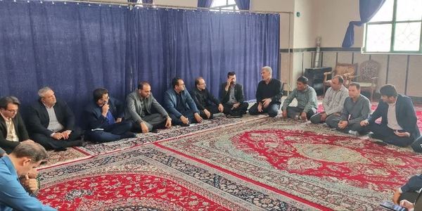 ده گردشی و بررسی مشکلات روستای خانقاه با حضور مسئولان استانی و شهرستانی