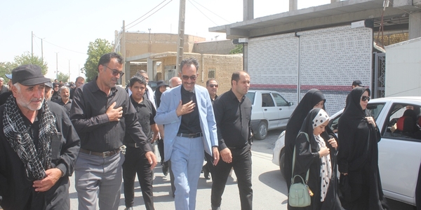 مراسم  معنوی پیاده روی جا ماندگان اربعین حسینی (ع) در خمین برگزار  شد