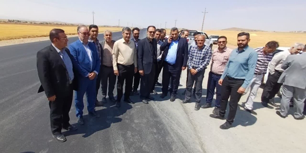 🔻بازدید دکتر مددی فرماندار شهرستان کمیجان و دکتر ابراهیمی نماینده مردم در مجلس شورای اسلامی از جاده کمیجان – سمقاور