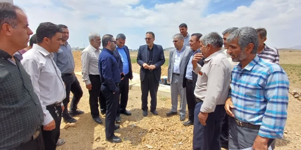 🔻 بازدید دکتر مددی، فرماندار شهرستان، و دکتر ابراهیمی، نماینده مردم شریف اراک، کمیجان و خنداب، از چاه آب شرب روستای کلوان