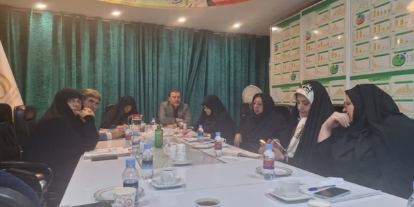 حضورمفتح زاده مدیرکل امور زنان وخانواده استانداری به عنوان رئیس منطقه ۴ درنشست تبادل نظر درخصوص اجرای طرح های منطقه ای(پنج منطقه تقسیمات کشوری )باحضور خانم داداندیش رئیس مرکز امورزنان وخانواده وزارت کشور و آقای دوستی معاون هماهنگی امور اقتصادی وزارت کشور .

دوشنبه ۱۳ مرداد ۱۴۰۴