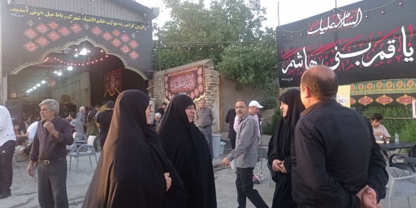 بازدید مفتح زاده مدیرکل امورزنان وخانواده استانداری مرکزی از فعالیت خادمین بانو درموکبهای استان 

✅ موکب مصباح المهدی
خانه میران

🗓 یکشنبه ۱۹ مرداد ۱۴۰۴