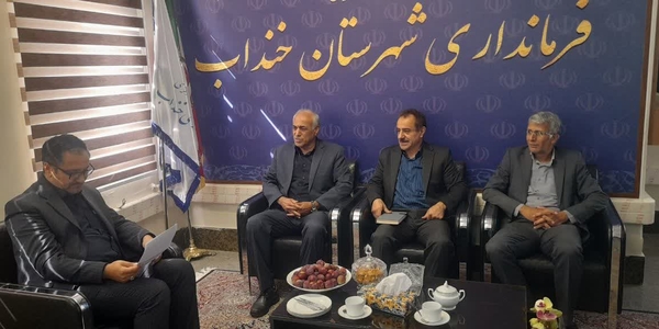 🔘 دیدار مسئول حوزه و رئیس بانک ملی شهرستان خنداب با فرماندار