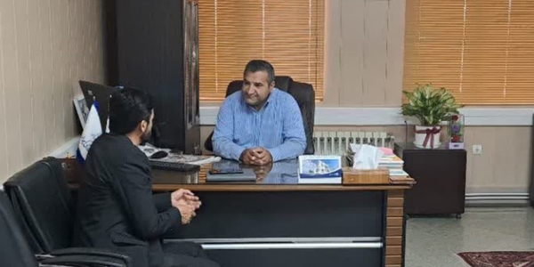 🔻نشست رئیس اداره صنعت، معدن و تجارت با فرماندار شهرستان پیرامون برگزاری نمایشگاه مبلمان و لوستر روستای سمقاور