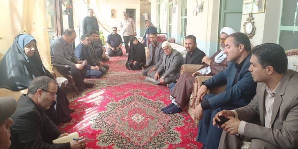 💢 دیدار فرماندار شهرستان اراک با خانواده تحت پوشش بهزیستی در روستای خیرآباد