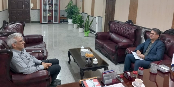 دیدار رئیس اداره ثبت احوال زرندیه با سرپرست فرمانداری شهرستان