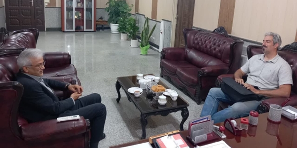 دیدار مدیرعامل شرکت معدنی آریا معدن کاوجم با سرپرست فرمانداری