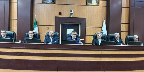 آیین بزرگداشت روز کارمند در استانداری مرکزی برگزار شد